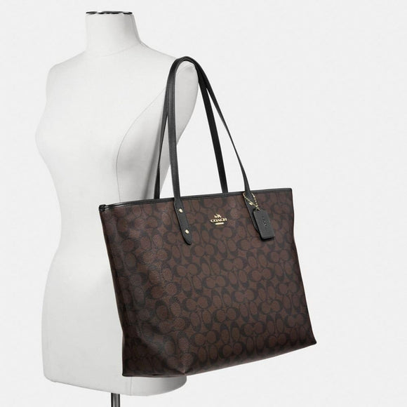 COACH LADIES TOTE BAG