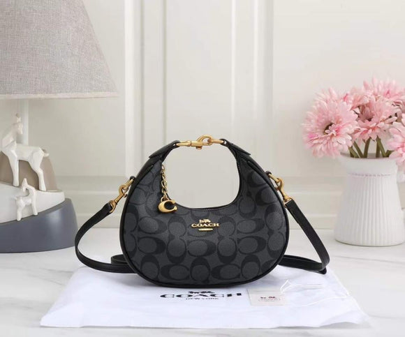 COACH LADIES BAG