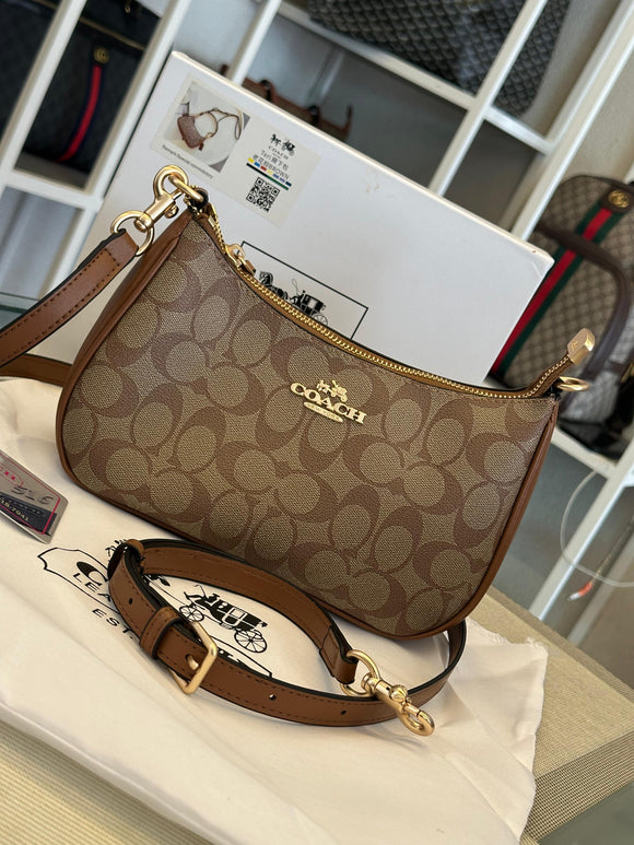 COACH LADIES BAG