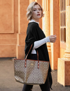 COACH LADIES TOTE BAG