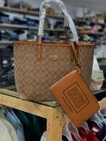 COACH LADIES TOTE BAG