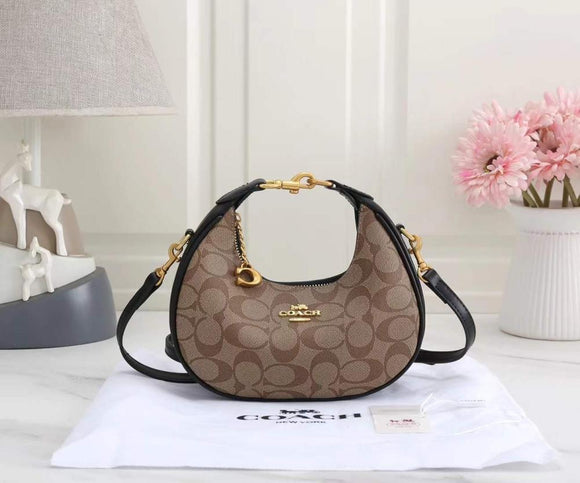 COACH LADIES BAG